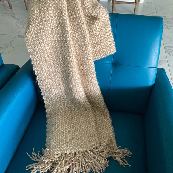 Crate and barrel Landyn Sesame throw - Picture 2 of 6